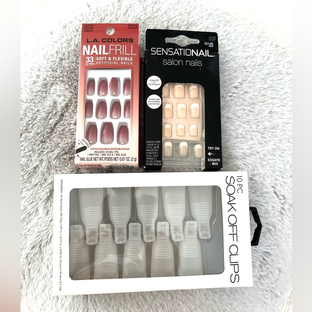 SALON MANICURE style press on nails with soak off clips NWT!